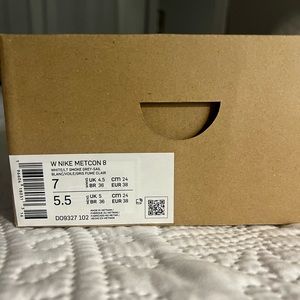Women’s Nike metcon 8